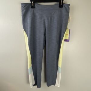 NWT Tangerine Women's Gray Color Block Panel Workout Capri Leggings Size Medium